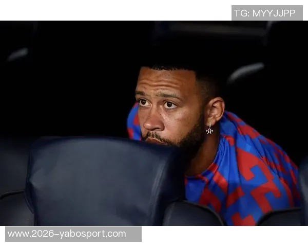 女网红曝德佩隐秘关系称怀孕德佩得知后选择失踪引发热议